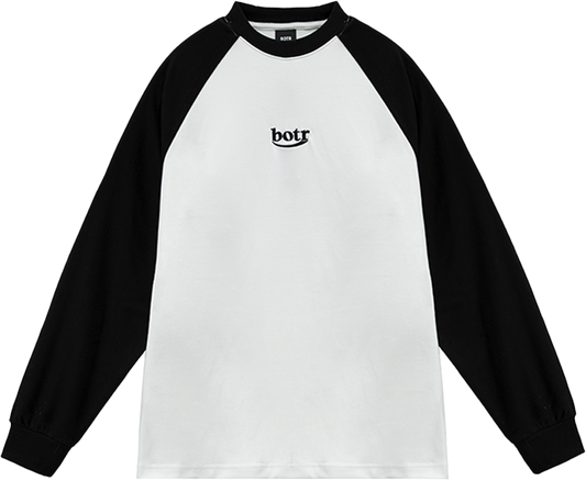 Raglan Sleeve Classic Logo Crewneck Long Sleeve T-Shirt